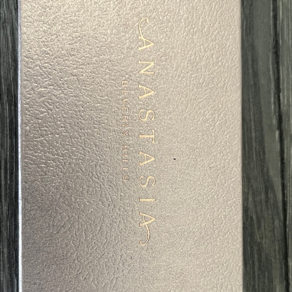 Anastasia Beverly Hills Shimmer ROSE METALS Cosmetic Palette Case